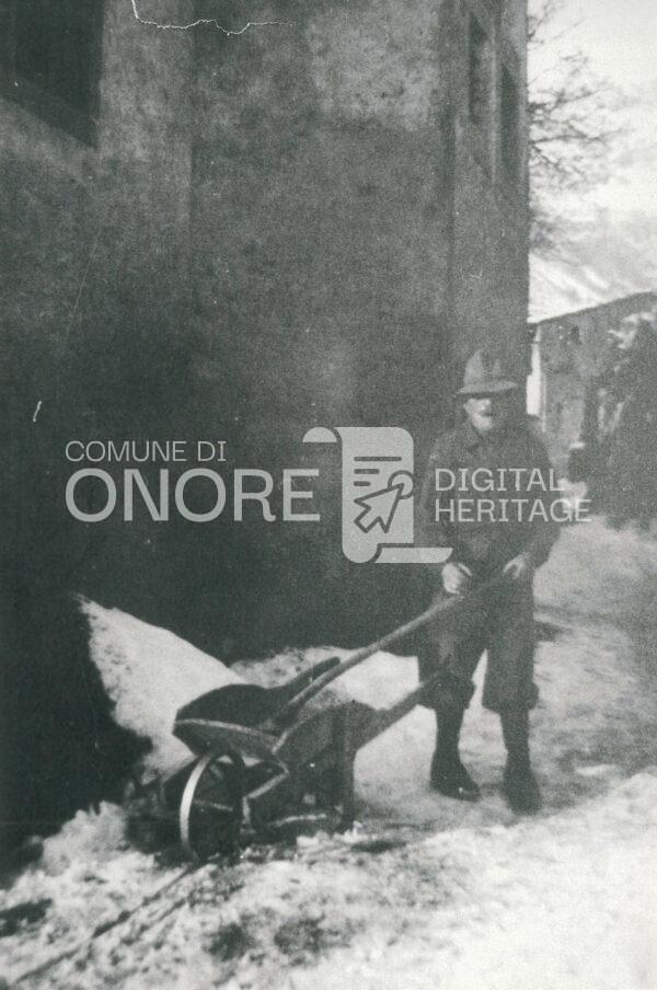 0095 Piero Papà Giuditta Pierulì Soazzino Postino Savoldelli Pietro